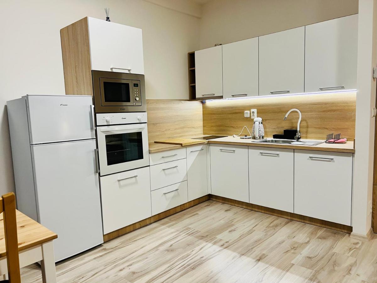 Apartman Liptov Np9 Liptovský Mikuláš Buitenkant foto