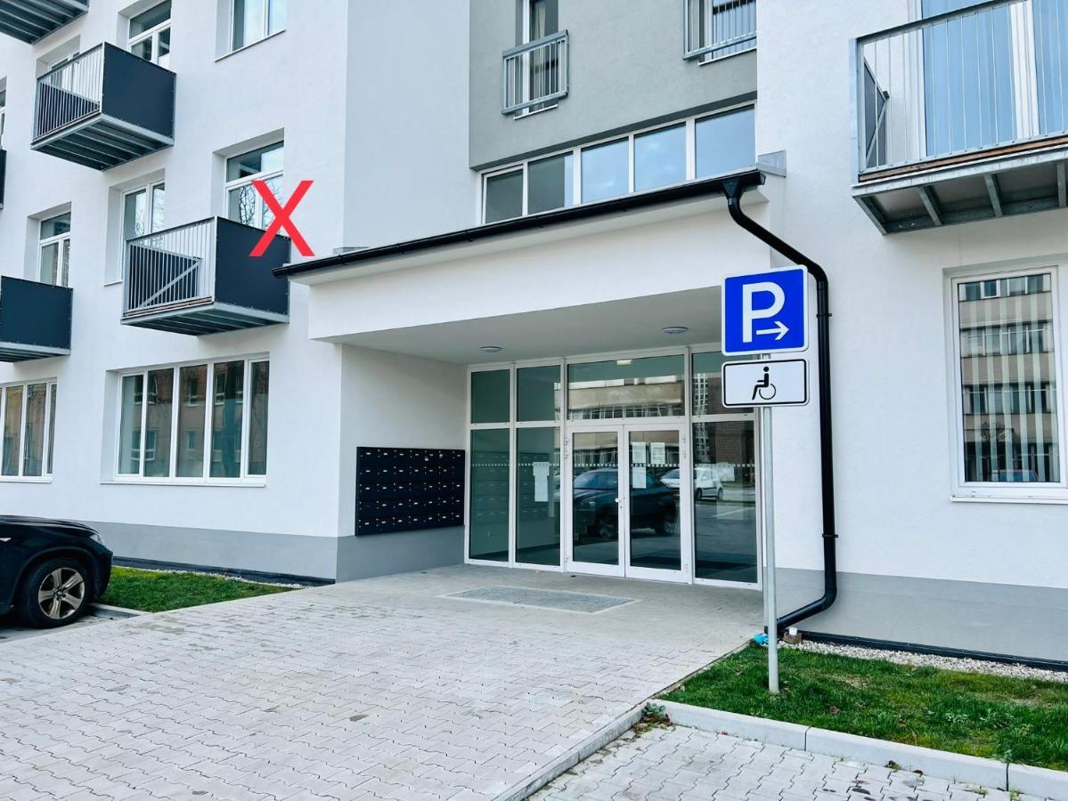 Apartman Liptov Np9 Liptovský Mikuláš Buitenkant foto